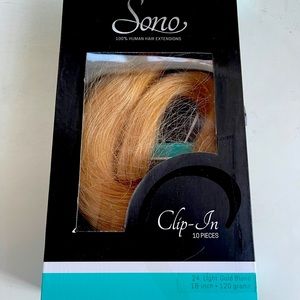 New in box. Sono 100% human hair extensions. Light gold blonde.
